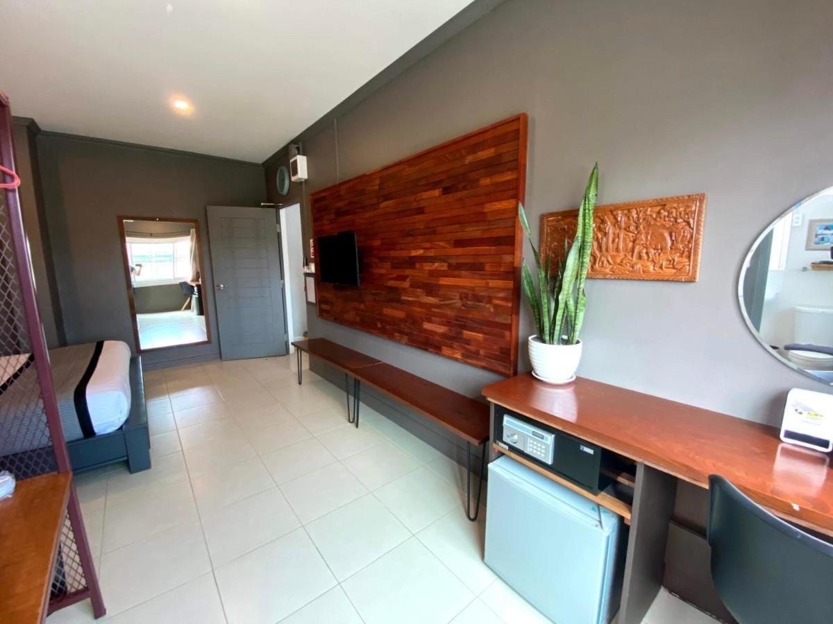 Patuxay Place Vientiane Exterior photo